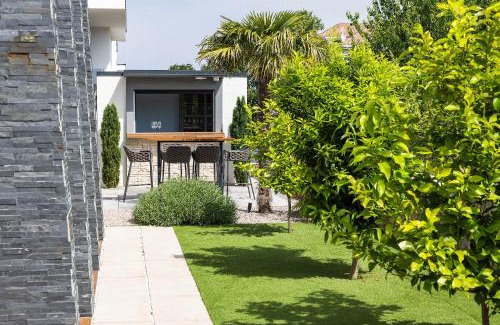 Milohnici Villa | FIRST RESIDENCE Villa Eternity