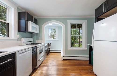 Gloucester Apartment | Fish & Ships on Canal: Steps to Ocean, Blvd, Park