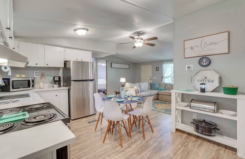 Milledgeville House | Fish, Swim & More: Quiet Retreat on Lake Sinclair!
