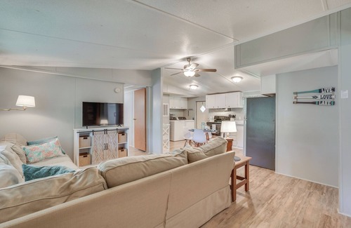 Milledgeville House | Fish, Swim & More: Quiet Retreat on Lake Sinclair!