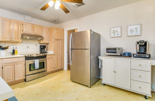 Southeast Pensacola House | Fisher House | Dog Friendly near Bayou Texar