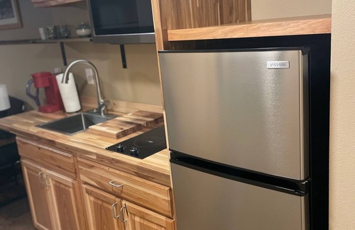 Kenai Apartment | Fisherman's Quarters