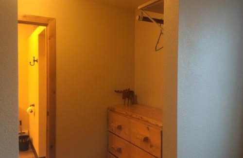 Farm Loop Bed & Breakfast | Fishhook Sunrise B&B