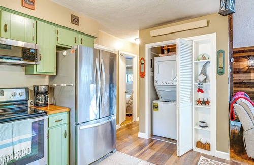 Pocono Lake Cabin | Fishing, Fun & Fall Foliage! Pocono Lake Cabin