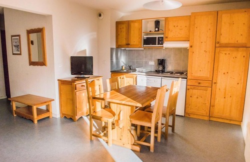 Avrieux Apartment | Fitness, terrace, balcony, parking, tv, ski locker, 43m², La Norma