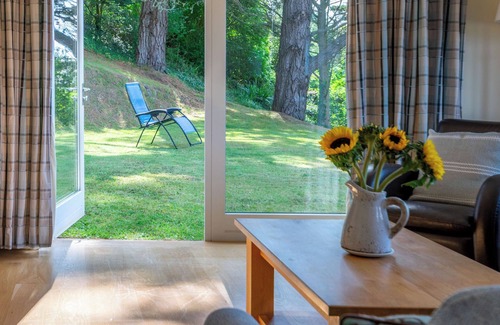 Salcombe House | Five bedroom holiday home (sleeps 10) near Salcombe