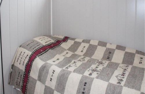 Brekke House | Five-Bedroom Holiday Home In Matre