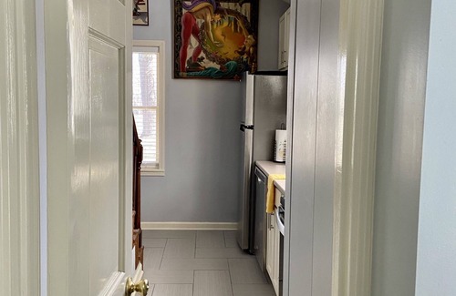 Versailles Cottage | Five Minutes from Keeneland!