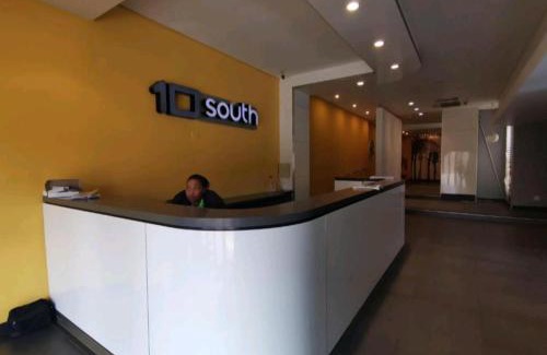 South Beach Apartment | Five OH Four @10South