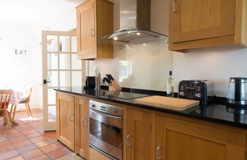 Bury St Edmunds Cottage | Five Star style with beautiful views of idyllic Countryside: The Old Steam Mill