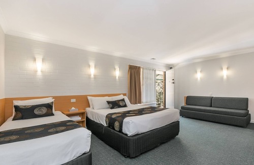 Rivervale Hotel | Flag Motor Lodge