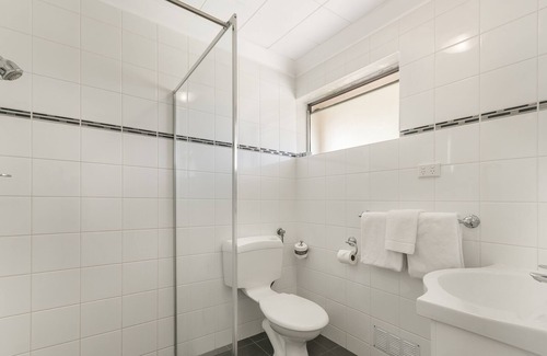Rivervale Hotel | Flag Motor Lodge