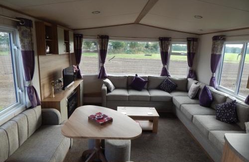 Kirby Misperton Resort | Flamingo Land - Cedar Wood CW09