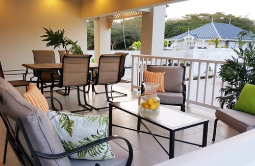 Canaan Villa | Flamingo Villa in quiet & secure gated development close to airport, beaches