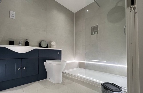 Camberley Apartment | Flat#1, Portesbery Road, Camberley · Lovely and Spacious Apartment in Camberley