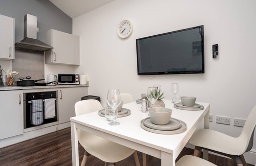 Chinatown Apartment | Flat 3, Colquitt St, 1 Bed, L1 - Pass the Keys