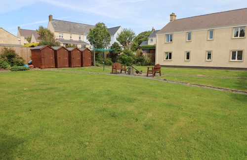 Solva Cottage | FLAT 4, family friendly, character holiday cottage in Solva