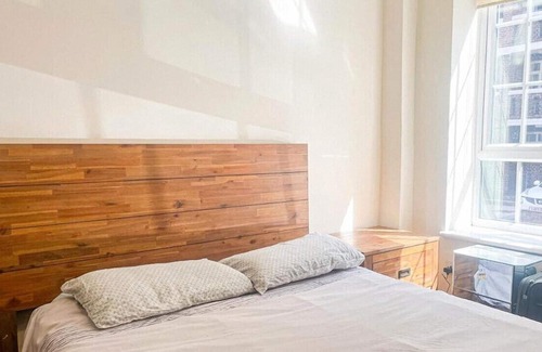 South Camberwell Apartment | Flat 76 Felbridge House