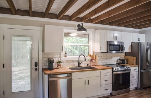 Tracy City House | Flat Branch Lodge - Tracy City TN