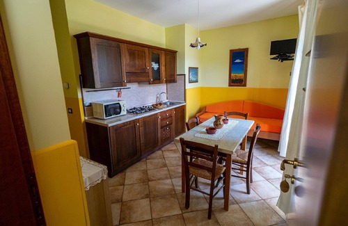 Cessapalombo Other | flat 'Girasole' with swimming pool