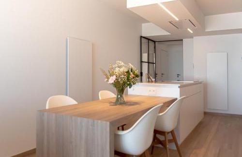 Middelkerke Apartment | Flat in De Panne with Sea View and Dunes, cleaning included