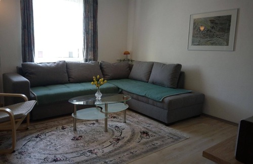 Hanichen Apartment | Flat in Hänichen with garden