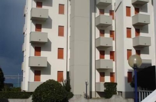 Torrette Apartment | Flat 'Mare Blu 7' near the beach