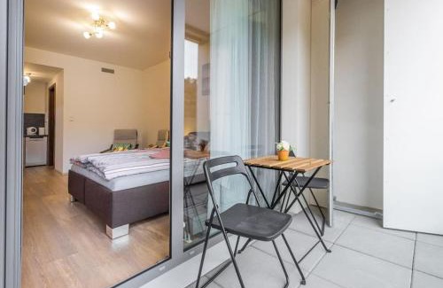 Kosire Apartment | Flat with Bathtub & Balcony, only 12min Centrum, 200Mb WIFI
