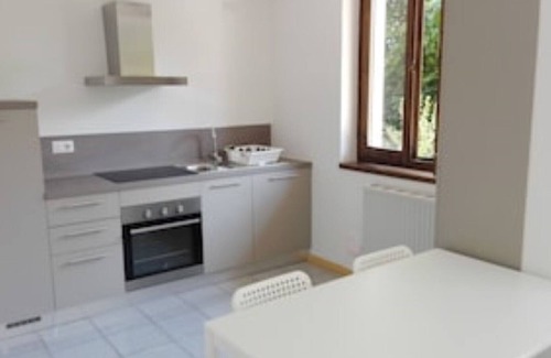 Riva del Garda Apartment | Flat with garden in quiet green neighborhood, 2 bikes, storage, private parking