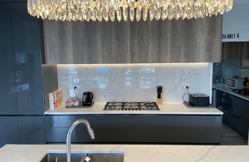 Flat Bush House | Flatbush Holiday Accommodation, Luxury Residence