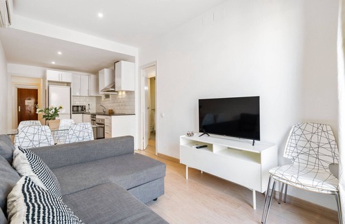 Sants-Badal Apartment | Flateli Roger 6