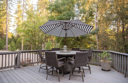 Twain Harte House | Flatlanders Paradise | Family-Friendly Forest View