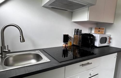 Leithe Apartment | FlattyOne Ruhrgebiet - Schlafkomfort und Anbindung - neu renoviert