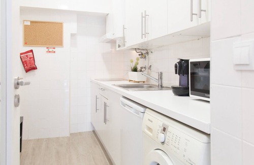Santa Engracia Apartment | FLH Santa Apolónia Charming Flat