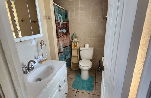 Long Beach House | Flip - FLop INN