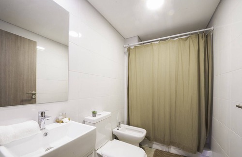 Buenos Aires Central Business District Apartment | Fliphaus + Virrey 300 - Lux Aparts 'E' Congreso