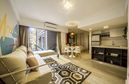 Buenos Aires Central Business District Apartment | Fliphaus + Virrey 300 - Lux Aparts 'E' Congreso