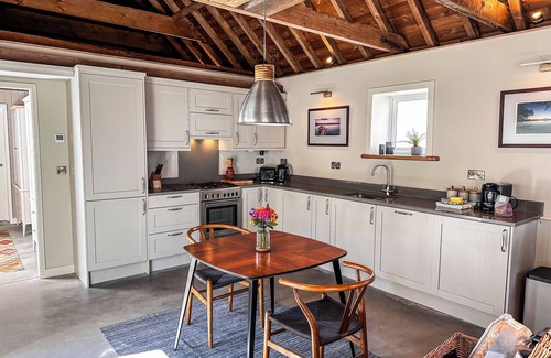 Hornsea Cottage | Flittermouse Barn