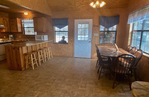 Sabinal Cabin | Float 2 Cabin! Comanche Crossing, Private River Access, Near Music Venues!
