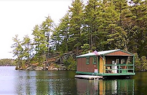 Greenville Junction Cabin | Floating Cabin on Moosehead Lake **veteran, first-responder, educator discounts*