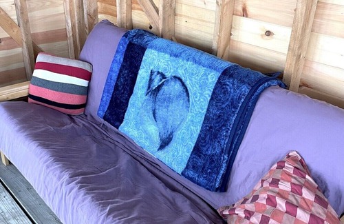 Monmouth Boat Rental | Floating Island Cabin