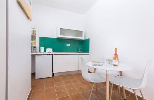 Pajara Apartment | Flor de Hibisco Deluxe Apartments - 3