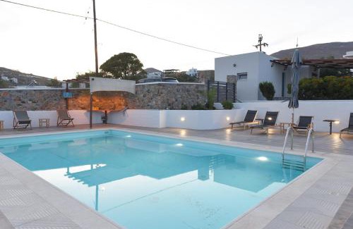 Megas Gialos Villa | Flora's beach and pool villa in Syros
