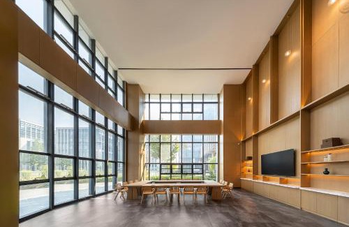 Cang County Hotel | Floral Hotel Banlan Cangzhou Convention and Exhibition Center High-speed Railway West Station