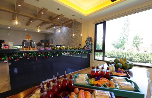 Shoufeng Bed & Breakfast | Floral Land B&B