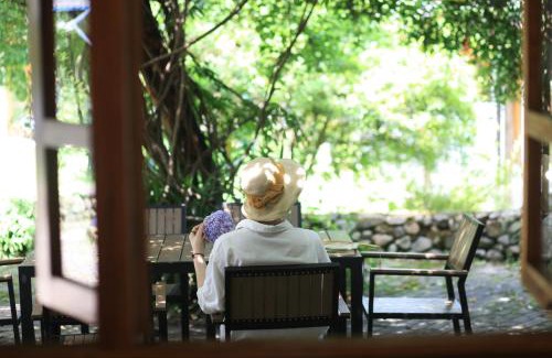 Moganshan House | Floral Moganshan Natural Residence Pet Resort B&B