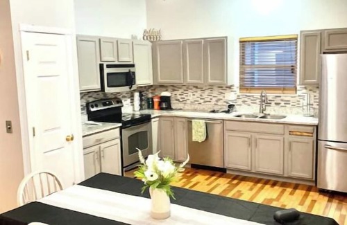 Burlington House | Florence KY 4 beds, 3 BR,3 baths“Entire house