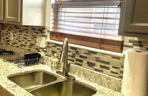 Burlington House | Florence KY 4 beds, 3 BR,3 baths“Entire house