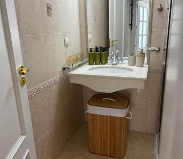 Chernomorets Apartment | Flores Garden Pool & Sea View Studio