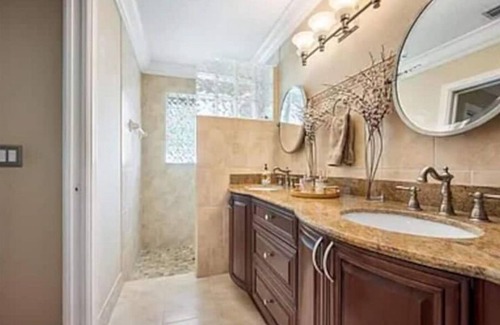 Wellington House | Florida Oasis in Wellington